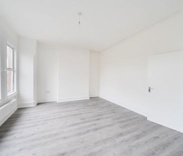 5 bedroom semi-detached house to rent - Photo 1