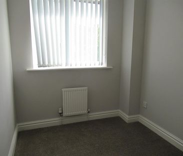 Pinders Green Drive, Methley, Leeds - Photo 2