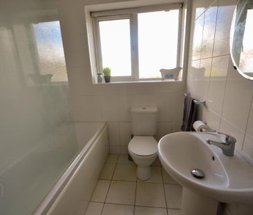 1c Knocksallagh Green, Greenisland, Carrickfergus, BT38 8SR - Photo 1