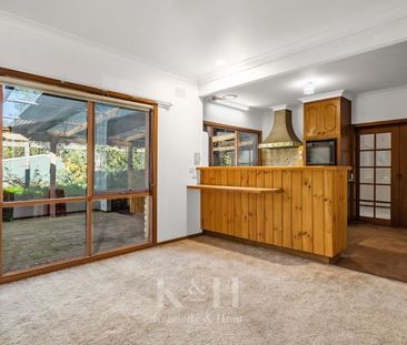 35 Cherry Lane, Gisborne - Photo 2