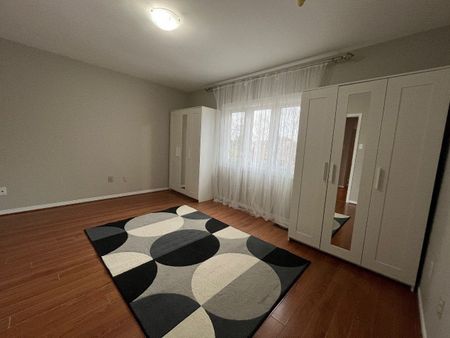 For Lease - 71 Covent Crescent, Aurora, Ontario - Photo 5