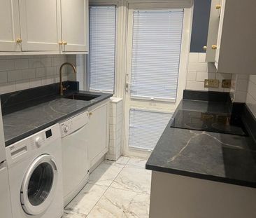 Room in a Shared House, Tunnel Avenue, SE10 - Photo 3