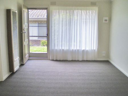 Affordable Comfort in East Geelong - Photo 2