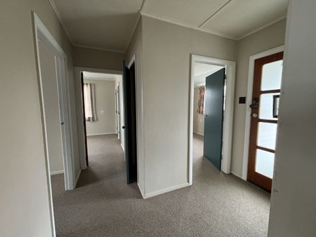 Levin - 3 Bedrooms - Photo 5