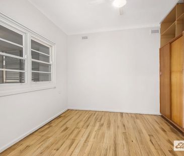 Charming 3-Bedroom Home in Prime Wodonga Location - Photo 6