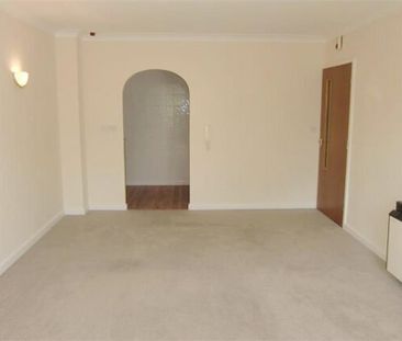 1 bedroom retirement property to rent - Photo 3