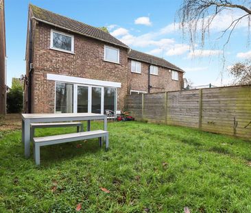A 3 Bedroom House in Winchcombe GL54 5LG - Photo 4