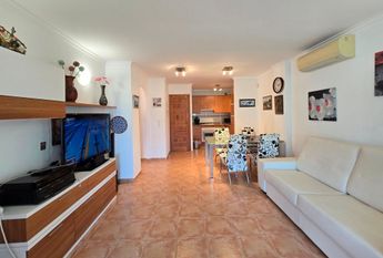 Apartment with 2 bedrooms with swimming pool LONG TERM