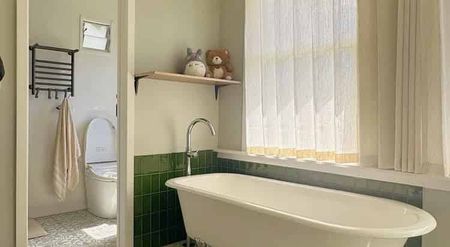 Double Grammar Family Units in a Castle - Photo 3