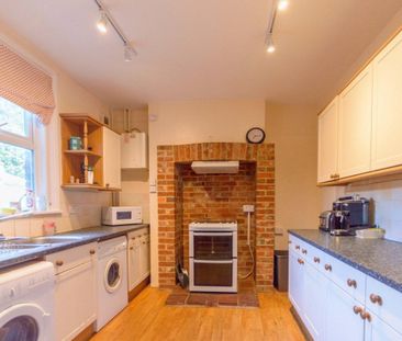 Wilton Road, SALISBURY - Photo 1