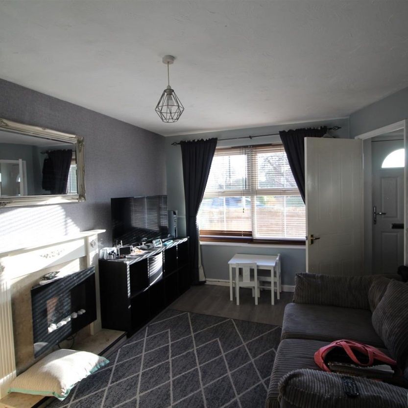 Temple Row, Colton, Leeds - Photo 1