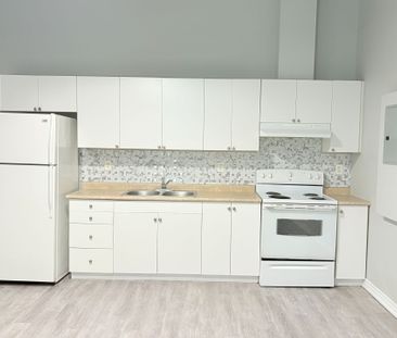 For Lease - 19 Dunlop Street Unit# 104, Barrie, Ontario - Photo 4