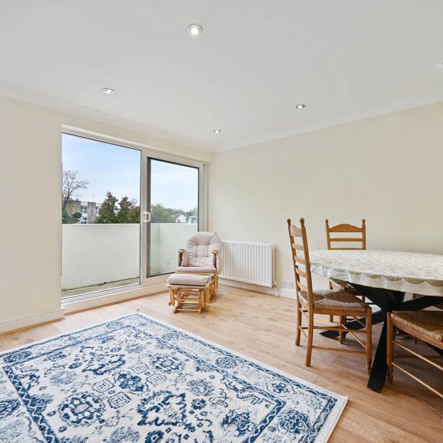 Price £497 pw - Available 04/02/2026 - Furnished - Photo 1