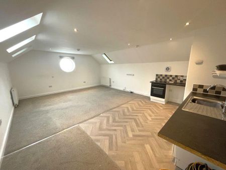 Studio to rent - Photo 3