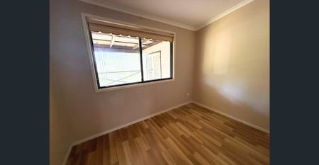 Clean and Quiet - Photo 5