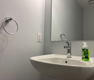 For Lease - 296 Anyolite Private, Barrhaven, Ontario - Photo 6