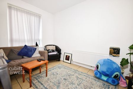 4 bedroom terraced house to rent - Photo 2