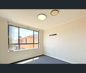 Modern Three-Bedroom Home in Prime Concord Location - Photo 2