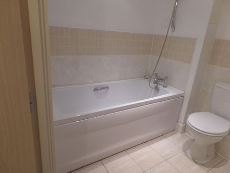 2 bedroom apartment to rent - Photo 5