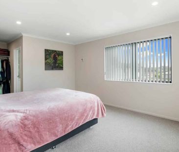 Near new in Papatoetoe - Photo 4