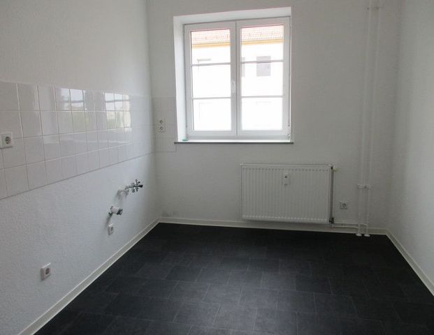 Alles was man braucht: ca 30 m2 Wohnzimmer+ ca 8,5 m2 großem Balkon! - Foto 1