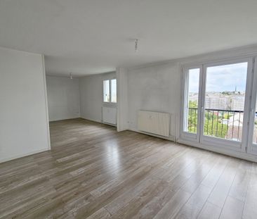 Location Appartement 4 pièces 77m² COMPIEGNE 60200 - Photo 1