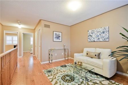 Detached Home For Lease | N8142488 - Photo 3