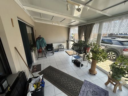 Gezellige woning met 3 slaapkamers en leuke tuin - Photo 3