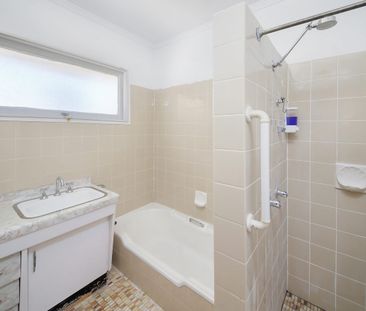 Prime Rental Opportunity in Mansfield - Spacious Family Home with E... - Photo 5