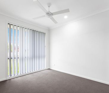 39 Mapplewell Circuit - Photo 4