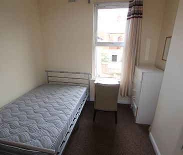 38 Stranmillis Gardens, Stranmillis, Belfast, BT9 5AS - Photo 6