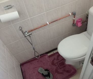 Room in a Shared Flat, London, E14 - Photo 2