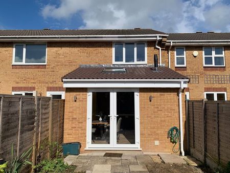 Courtlands - Photo 4