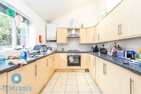 6 bed Mid Terraced House for Rent - Photo 4