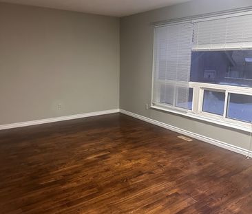 For Lease - 77 Snowball Crescent Unit# Main, Toronto, Ontario - Photo 2