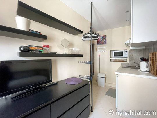 Logement à Paris, Location meublée - Photo 1