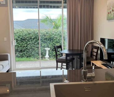 2 Bedroom plus garage - Photo 4