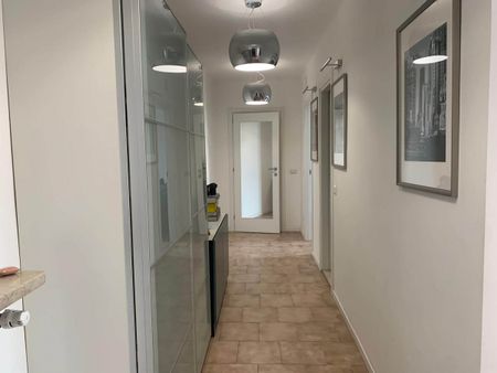 Двухкомнатная квартира в Милане - Photo 2