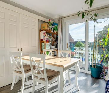 3 bedroom detached house to rent - Photo 2