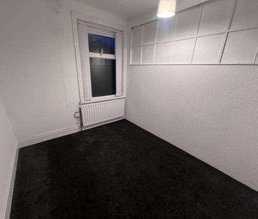 Lordsfield Place, Bradford, BD4 - Photo 1