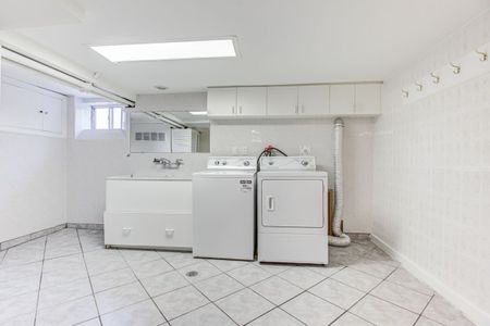 For Lease - 108 Follis Avenue Unit# B, Toronto, Ontario - Photo 2