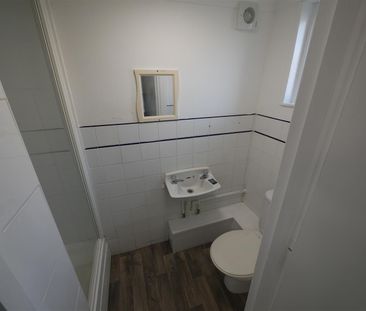 Elmsgate, Bournemouth, BH7 - Photo 5