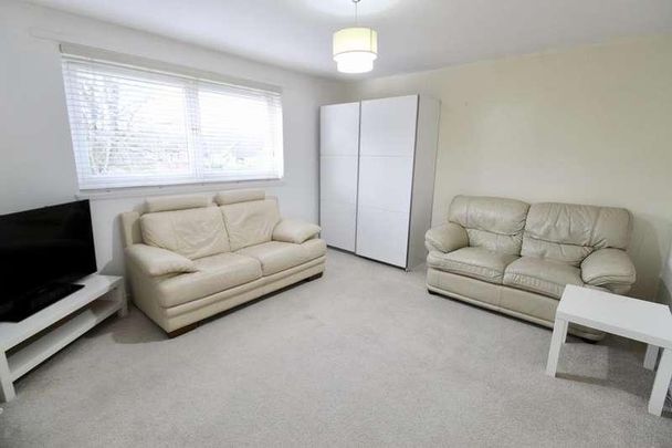 Taransay Crescent, First Floor, AB16 - Photo 1