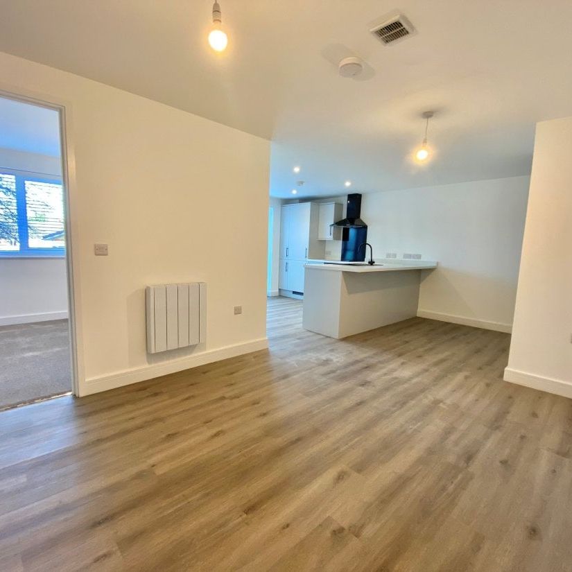 Peterborough - Photo 1