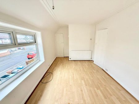 3 bedroom terraced house to rent - Photo 2