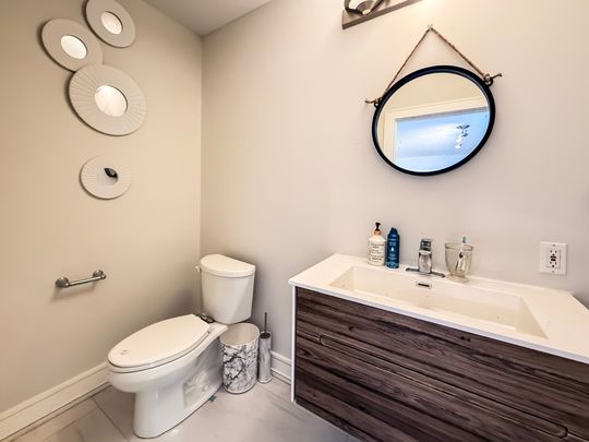 For Lease - 116 Sunset Beach Road Unit# Main, Richmond Hill, Ontario - Photo 1