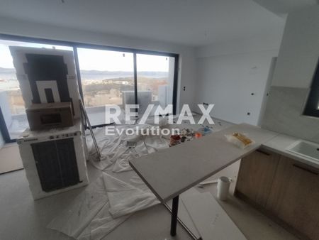 Ενοικίαση κατοικίας, 73 τ.μ., Λαύριο, 850 € - Photo 3