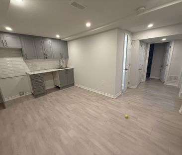 For Lease - 33 Lacewood Crescent, Brampton, Ontario - Photo 3