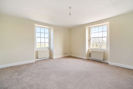 5 bedroom detached house to rent - Photo 4