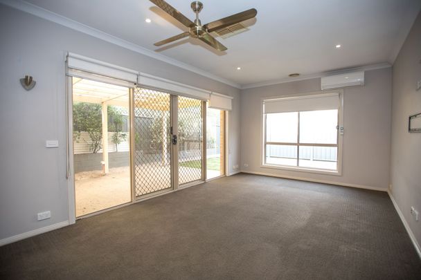 MAGNIFICIENT MAIN - Photo 1